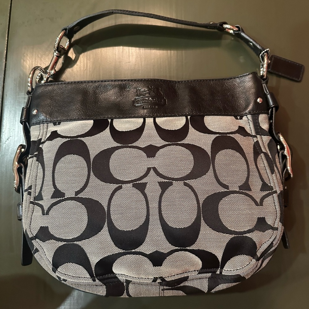 Coach Zoe hobo black & gray